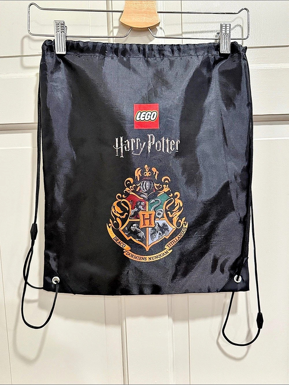 LEGO Harry Potter Hogwarts Crest Drawstring Bag Backpack 14x16 Black